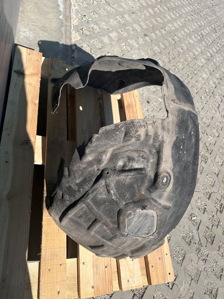 Преден ляв подкланик AUDI A6 C7 4G 4G0821133D