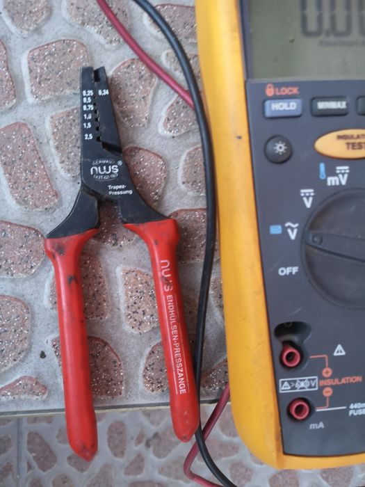 Fluke 1587 Дигитален Тестер Мултицет измерване Изолация Клещи Крипване