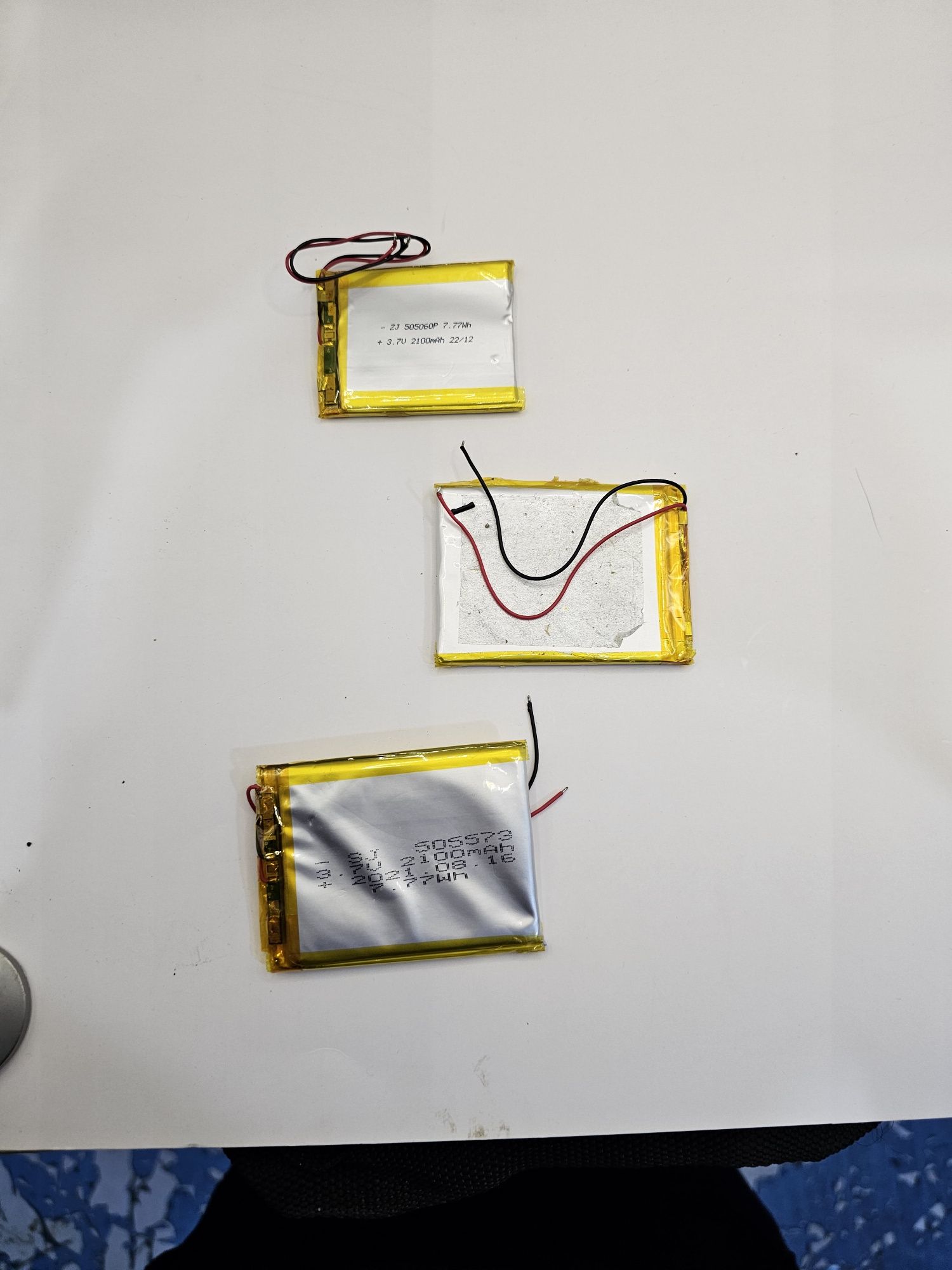 Baterii reincarcabile 2500 / 2000 /1200 /1000 mAh 3,7V folosite, POZE