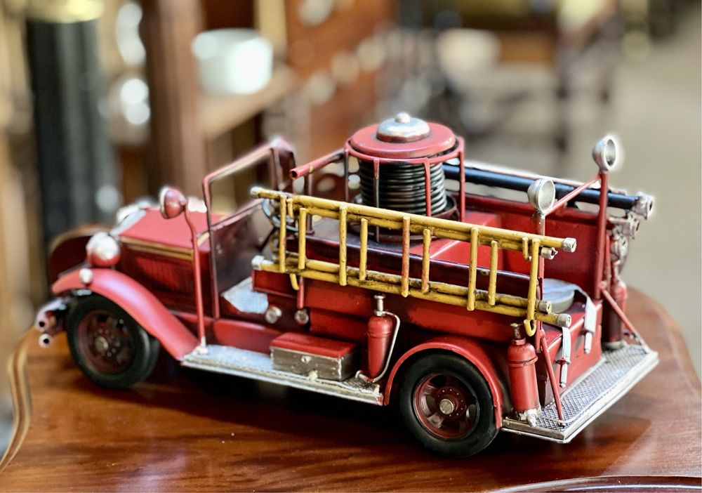 Model Mașină de Pompieri *** vintage / antic / vechi / retro ***