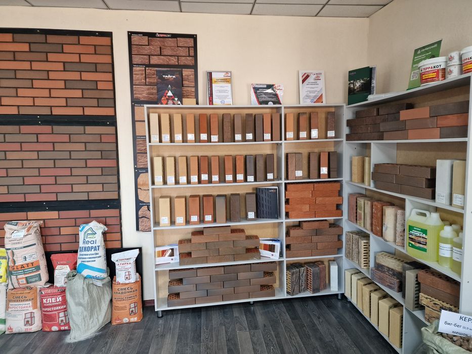 Продам кирпич облицовочный, лицевой, строиьельный