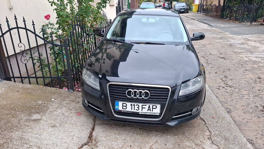 Vând Audi A3 ,din2012 benzina