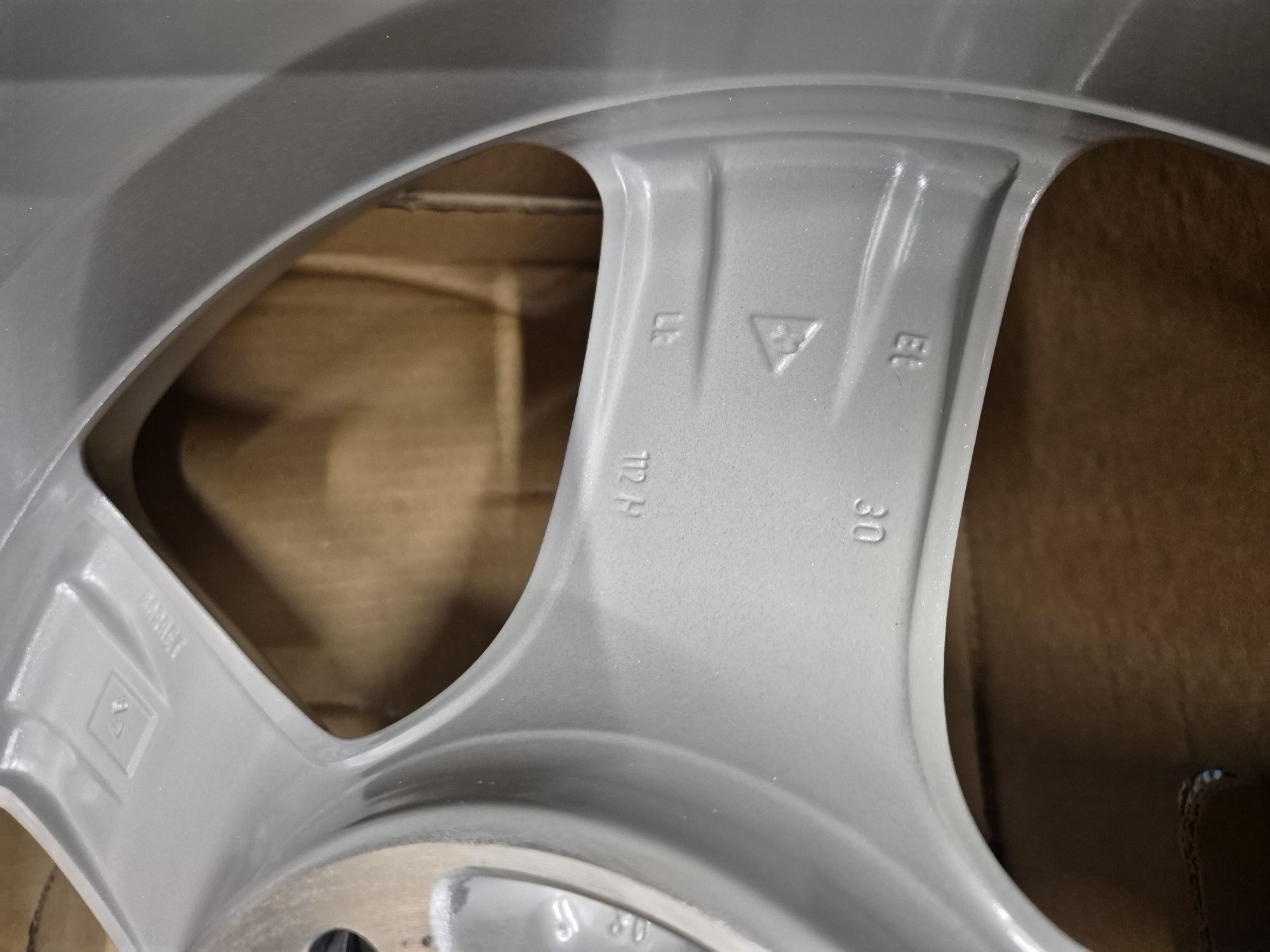 Джанти Borbet 17цола , 5х112 , 8j , et30 Mercedes , Audi , Vw , Seat