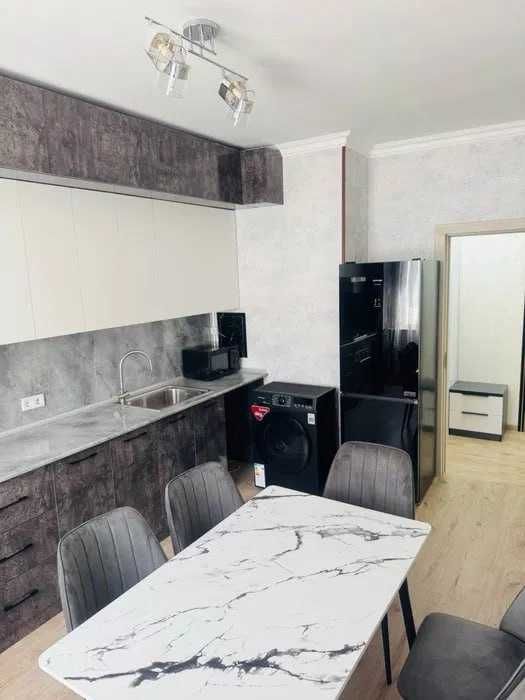 ЖК Алмазар Сити! Сдается 2-х ком квартира !!