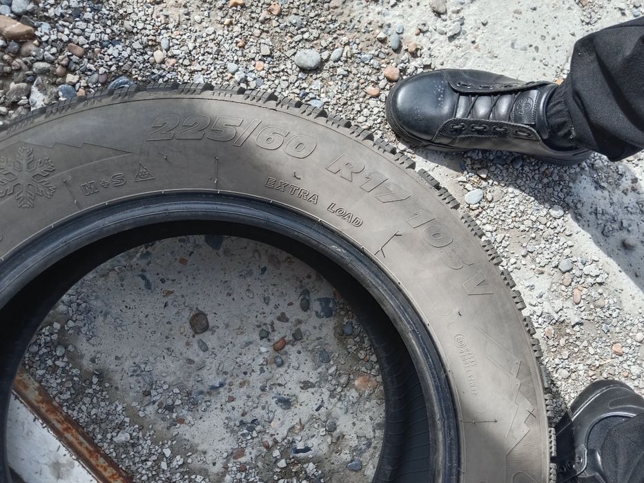 Продам зимние шины.