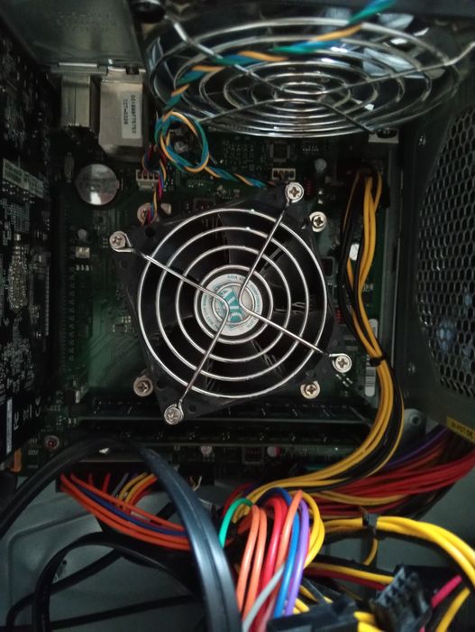 Срочно продается материнская плата