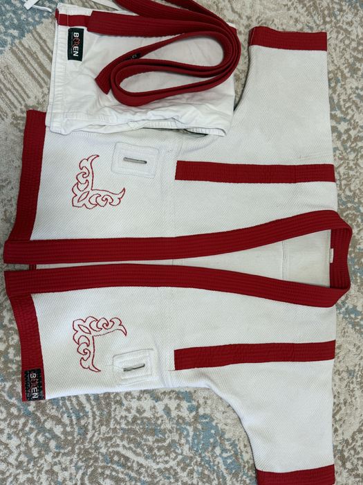 Продам казахское кимано "Берен"