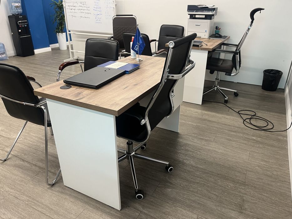 Стол офисный с тумбой