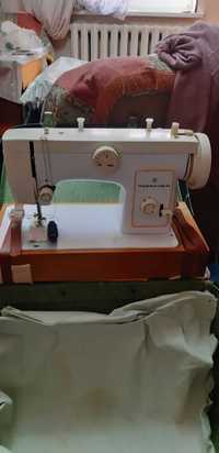 Швейная машинка Чайка-132