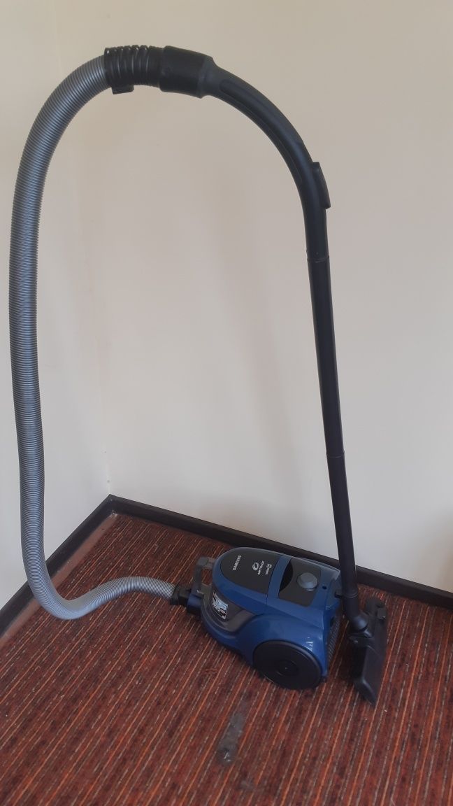 Samsung 1600w vakum