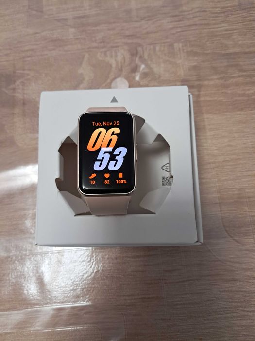 Смарт часовник Samsung Galaxy Fit3