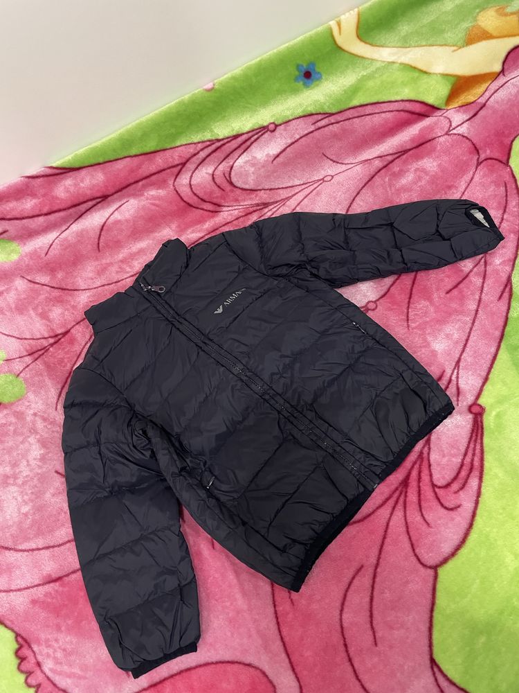 Олекотено яке Armani, Benetton яке