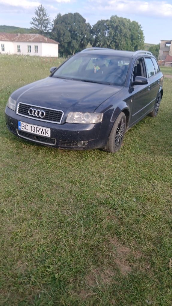 Vând aude a4  b6  din 2002