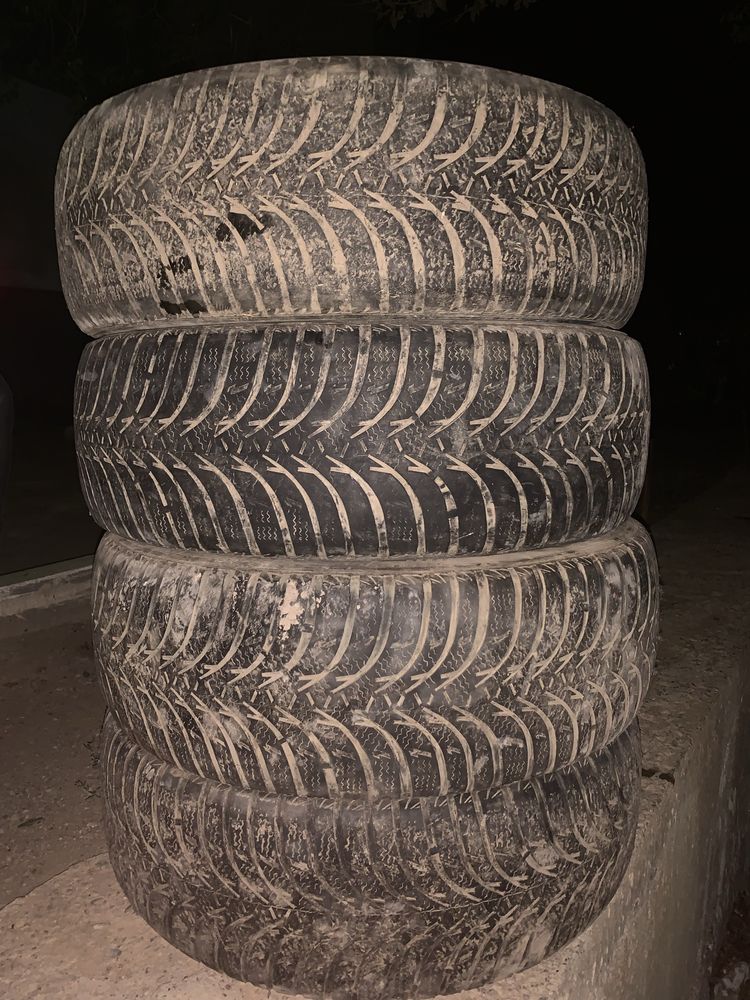 Продам шины 17го размера