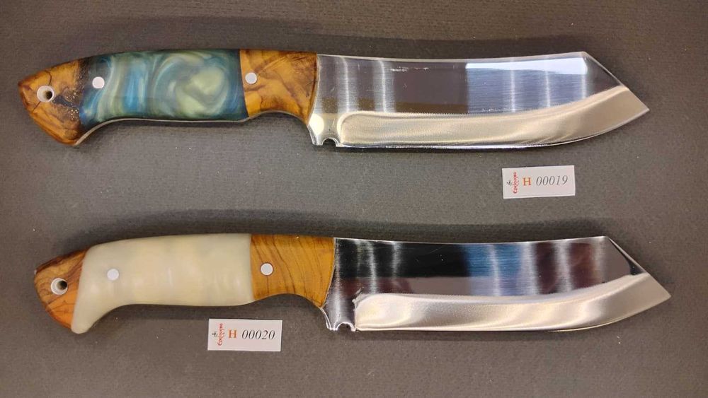 Ловни ножове от маслиново дърво и епоксидна стомана 4116