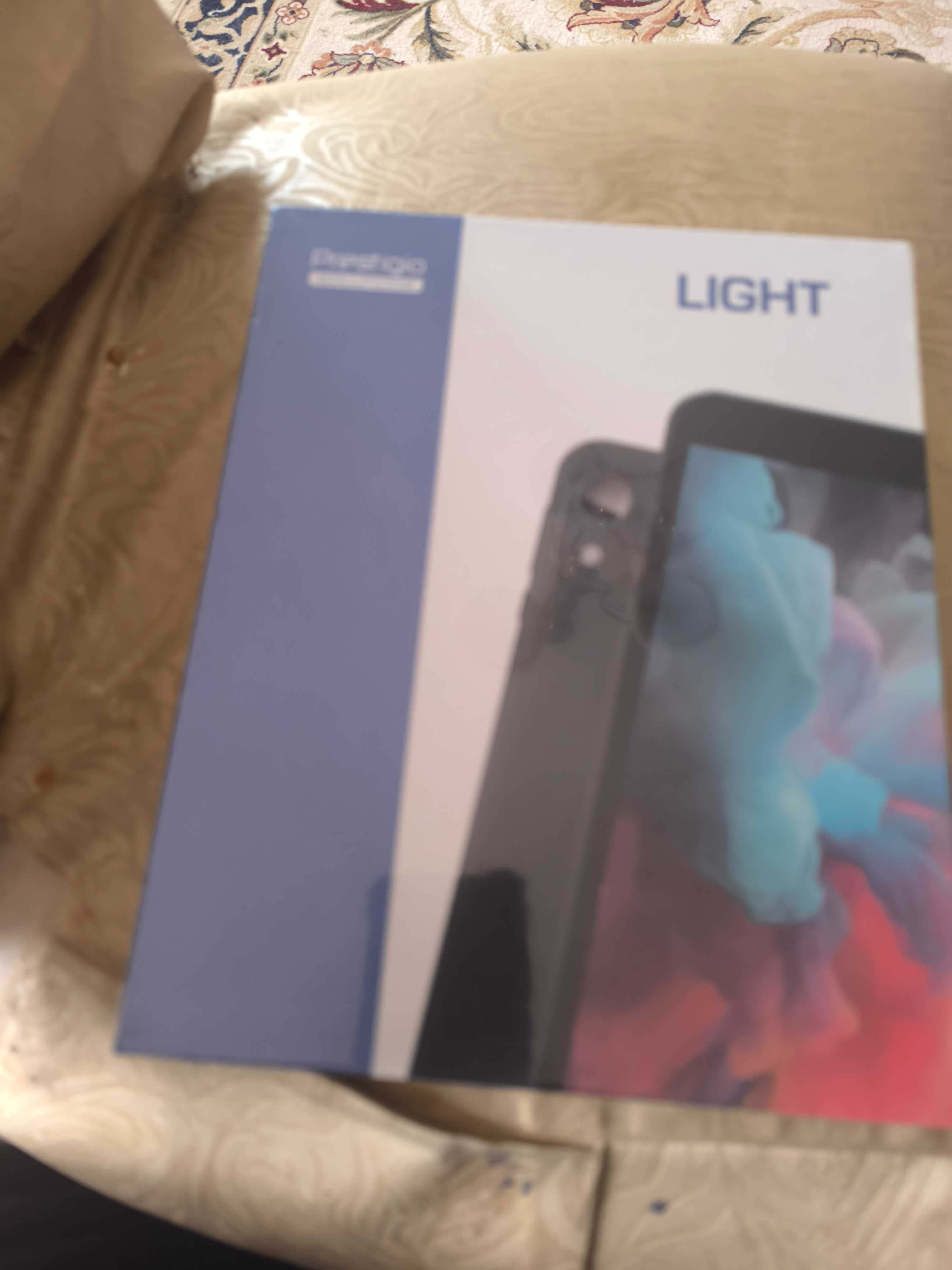 Продавам Prestigio light