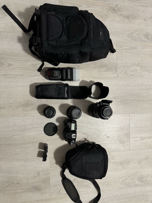Nikon D7100 pachet full plus 3 obiective plus flash si ghiozdan