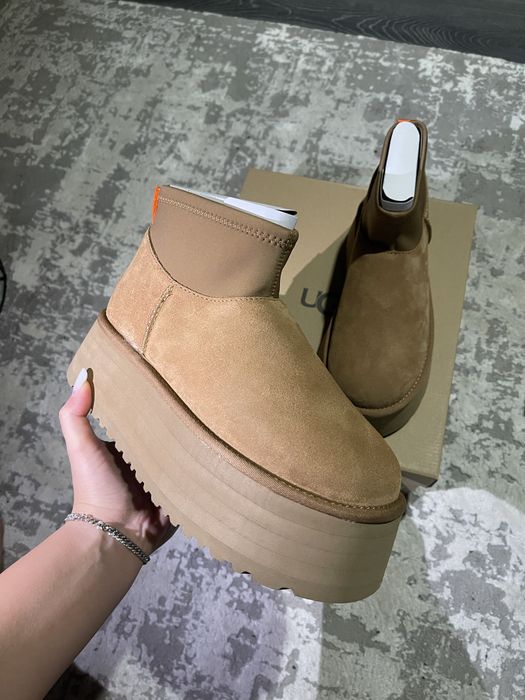 UGG Platform Classic Mini