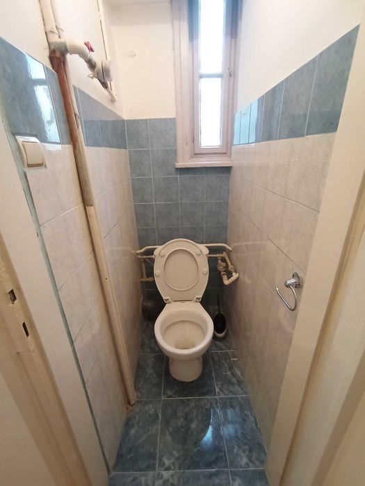 Частно лице отдава тристаен апартамент, 100 кв.м, Идеален Център