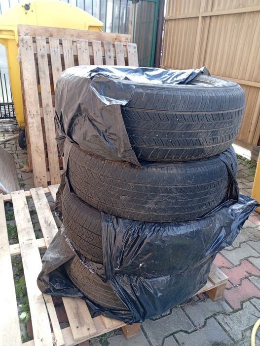 Vand 4 anvelope, cauciucuri