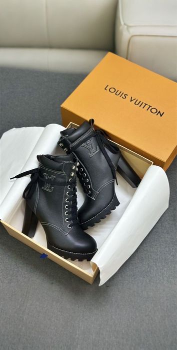 Дамски боти Louis Vuitton