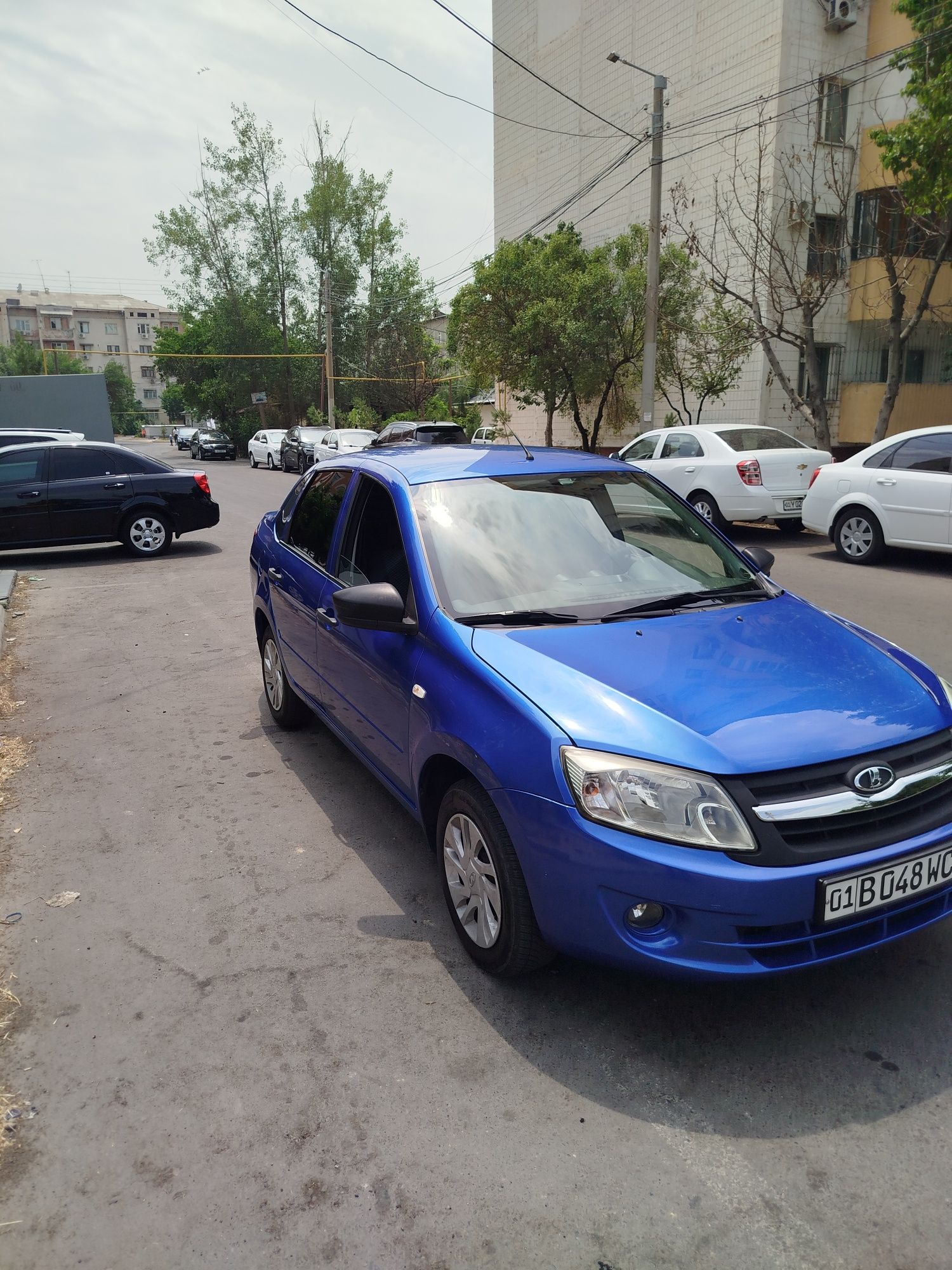 Lada Granta avto