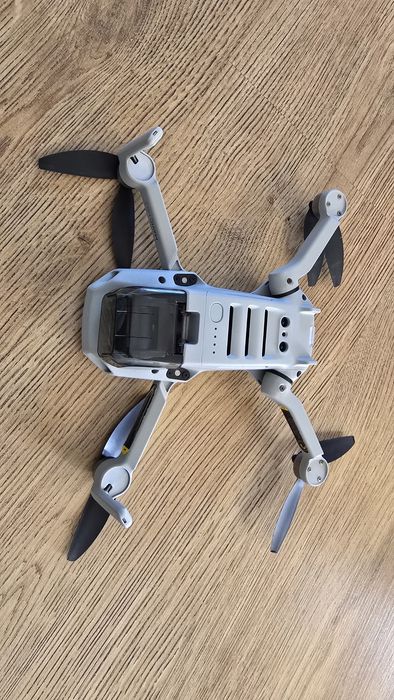 Drona DJI Mavic Mini Fly More Combo 249g – stare impecabilă, doar 38 k