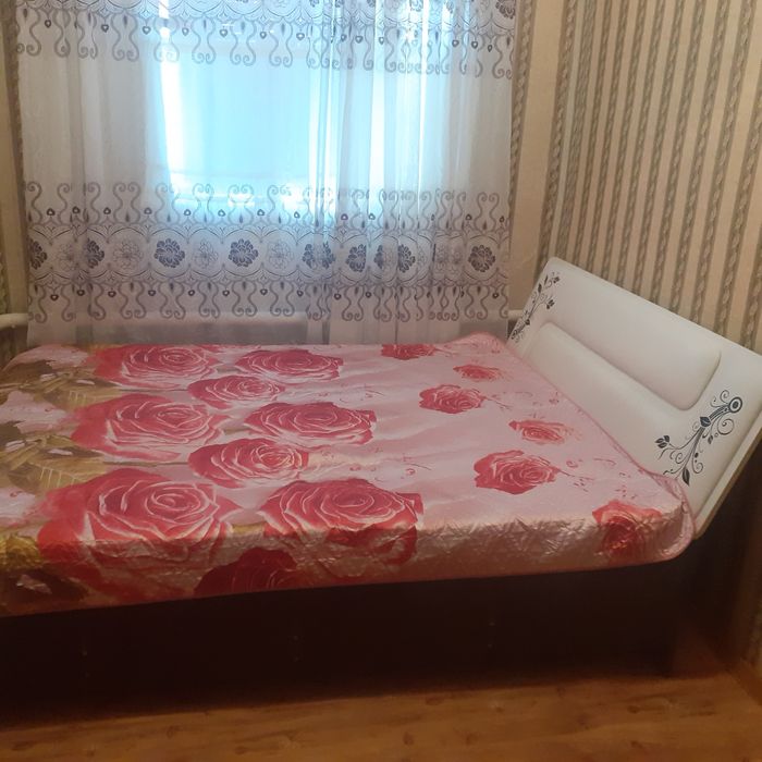Продам двухспальную кровать