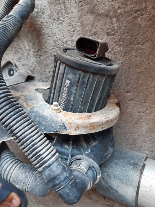 Pompa aer secundar vw passat b5 b5.5 1.6 1.8 benzina