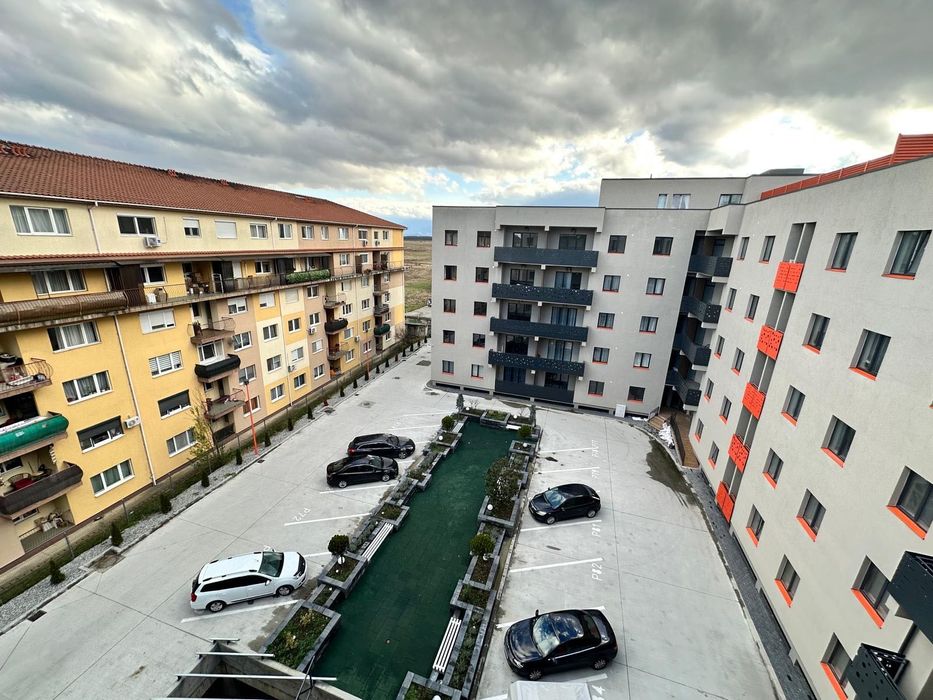 Apartament 2 camere de închiriat, zona Ciresica