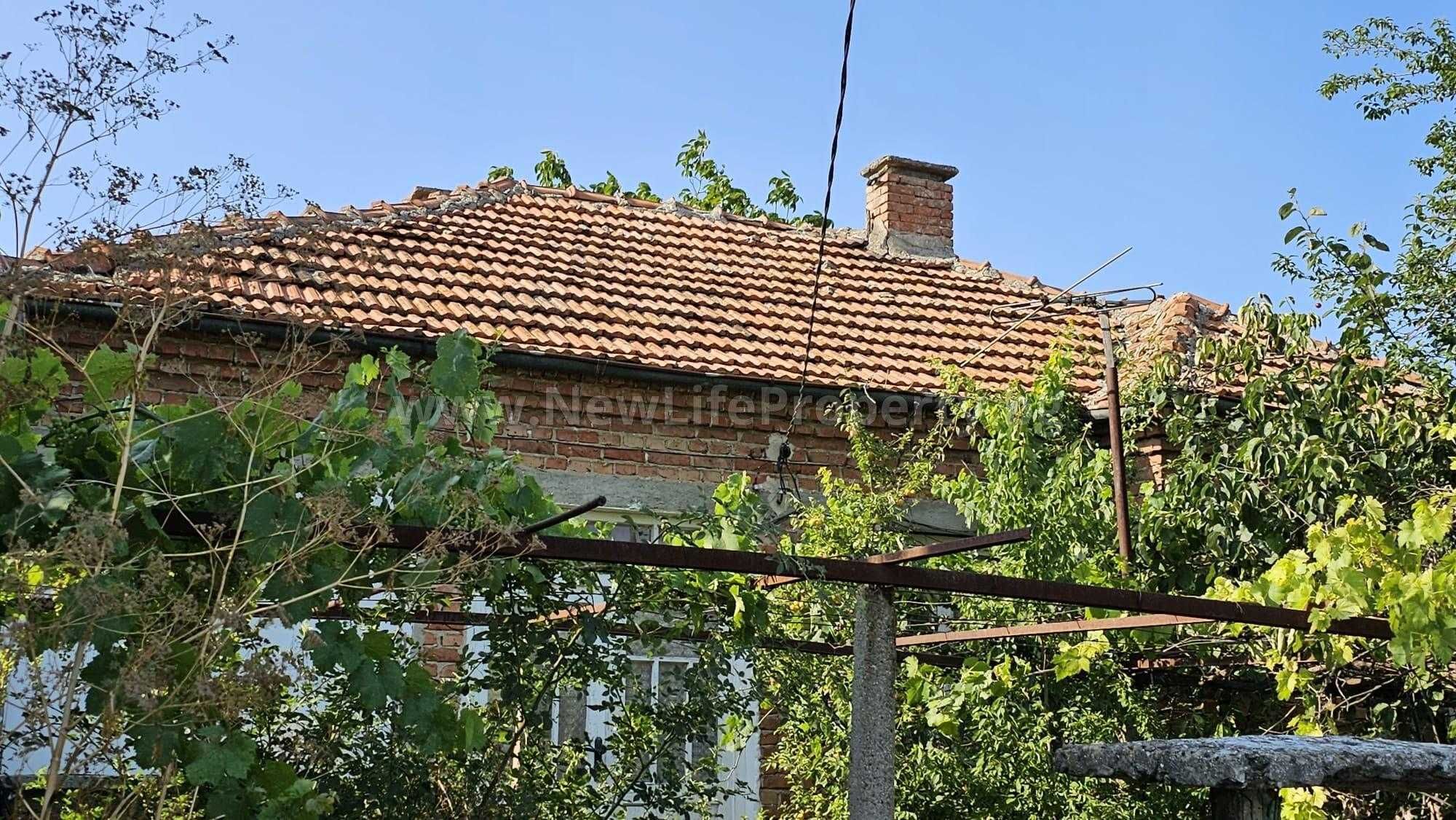 Едноетажна къща в село Гюльовца, област Бургас