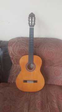 Gitara VALENCIA 40