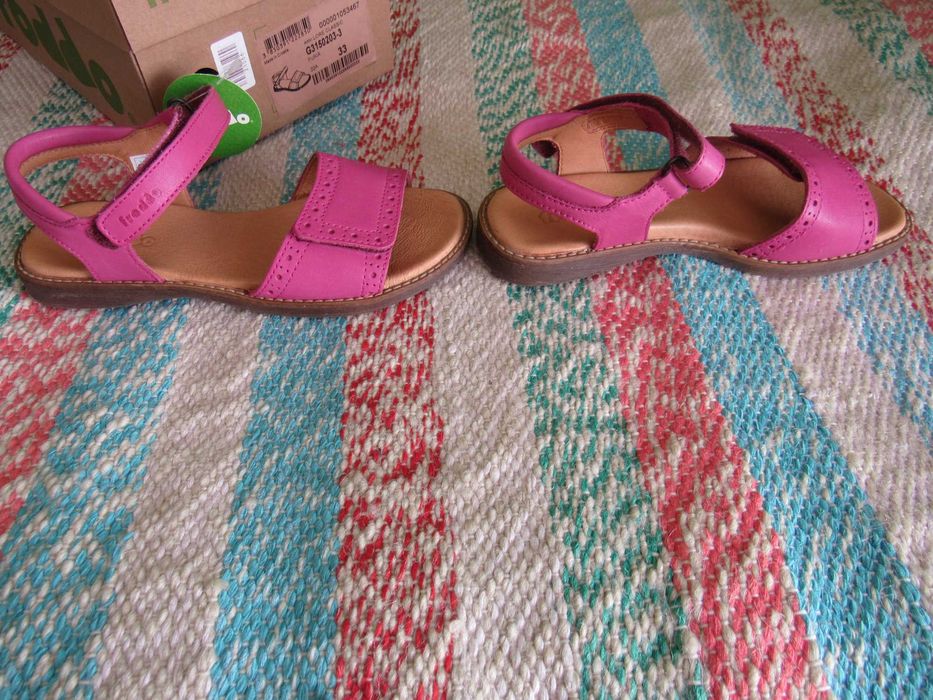 Sandale noi Froddo Fuxia, 21cm are partea din piele a talpii