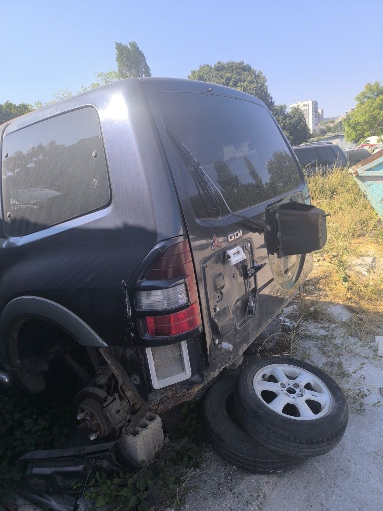 Mitsubishi Pajero 3.5GDI