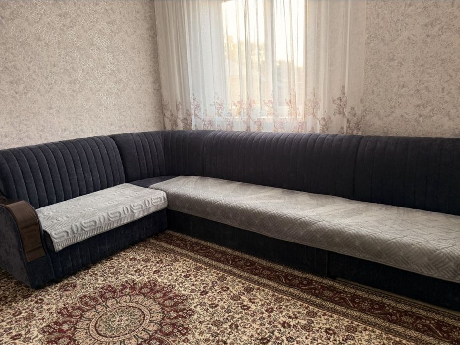 Продам домащний уголок.