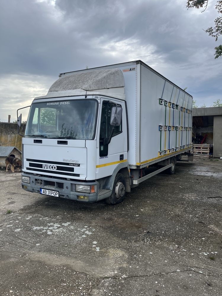 Vând camion apicol iveco  de 7 ,5 tone