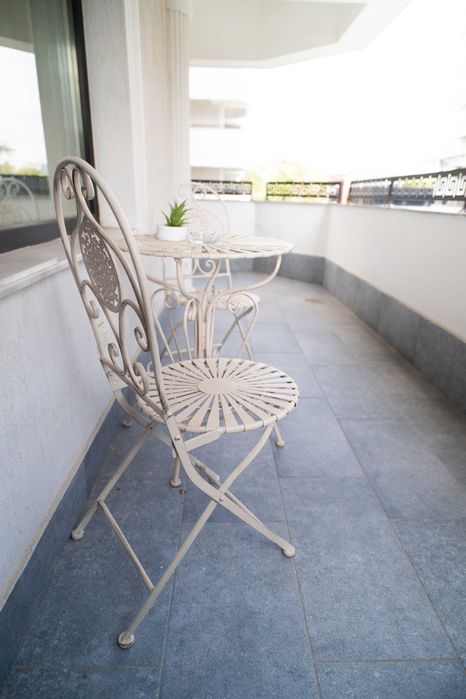 Apartament INTABULAT si LOC PARCARE Royal Town
