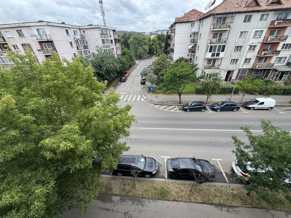 Vand apartament 3 camere decomandat , Grigore Balan
