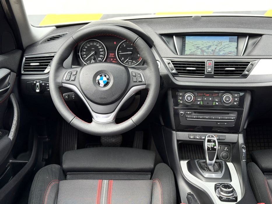 BMW X1 2014 2.0 25xDrive 218cp SportLine