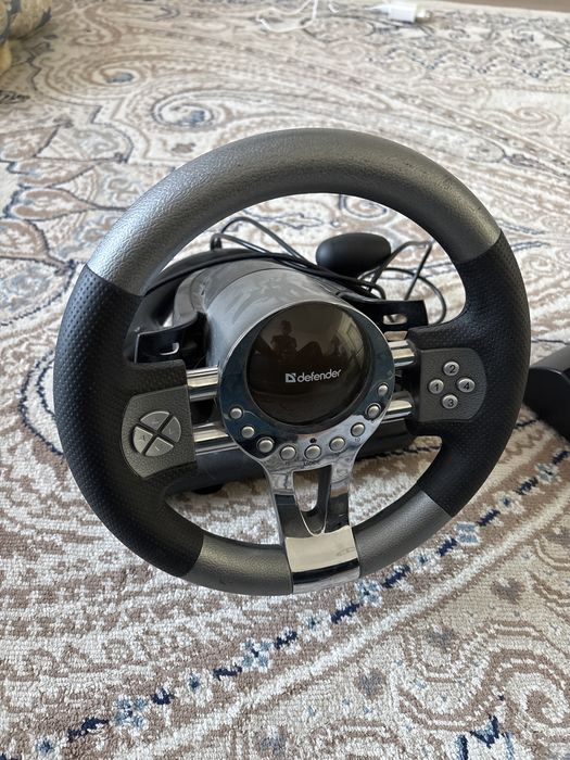 Игровой руль с педалью и рулем