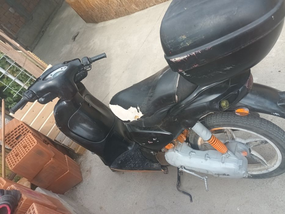 Vând atv și un motor