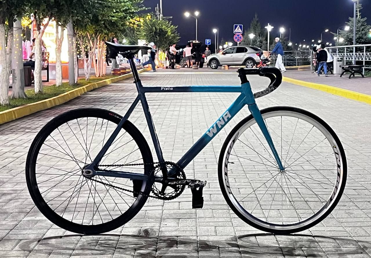 fixed gear  wnr.