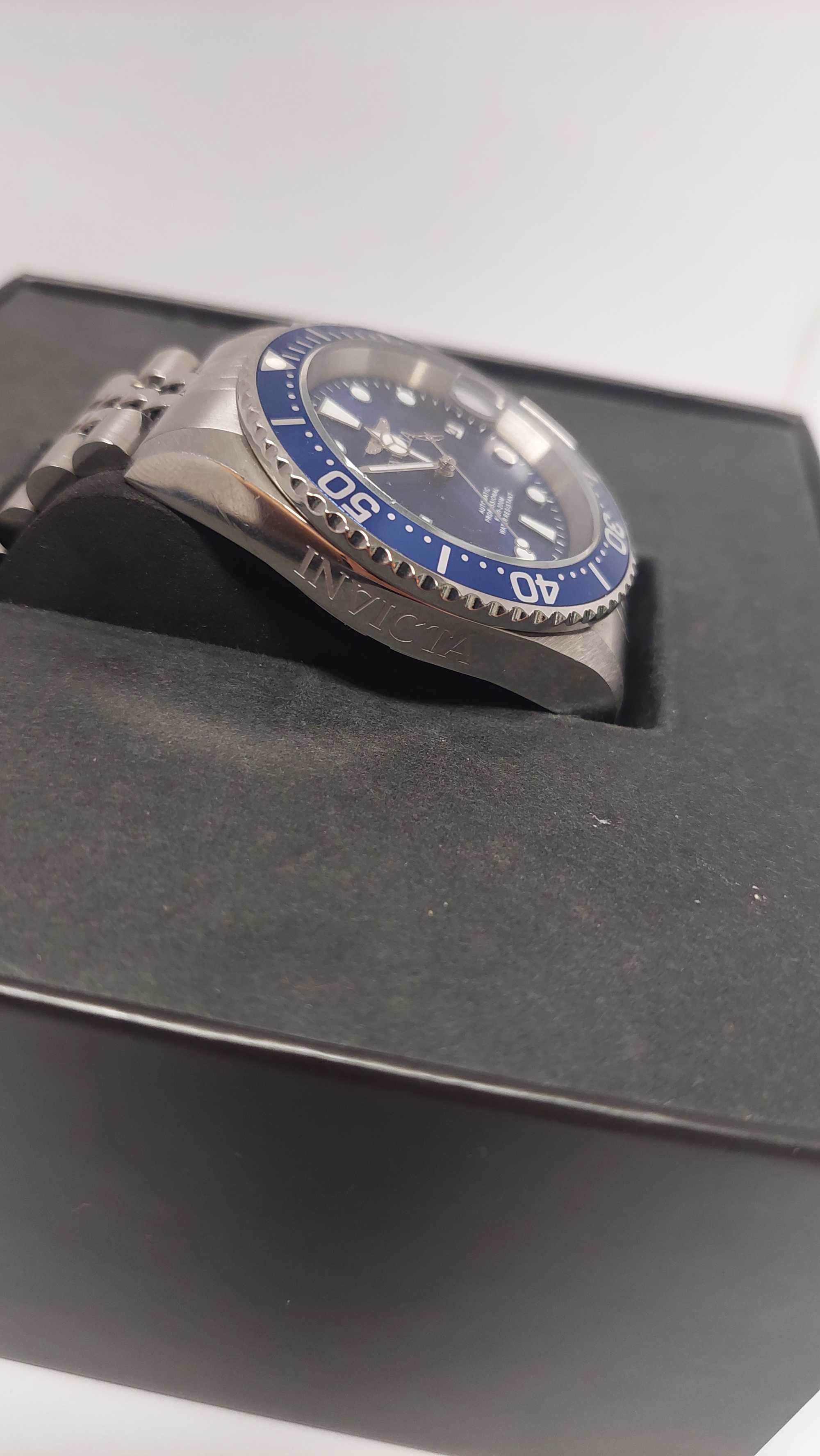 Часовник INVICTA 30092