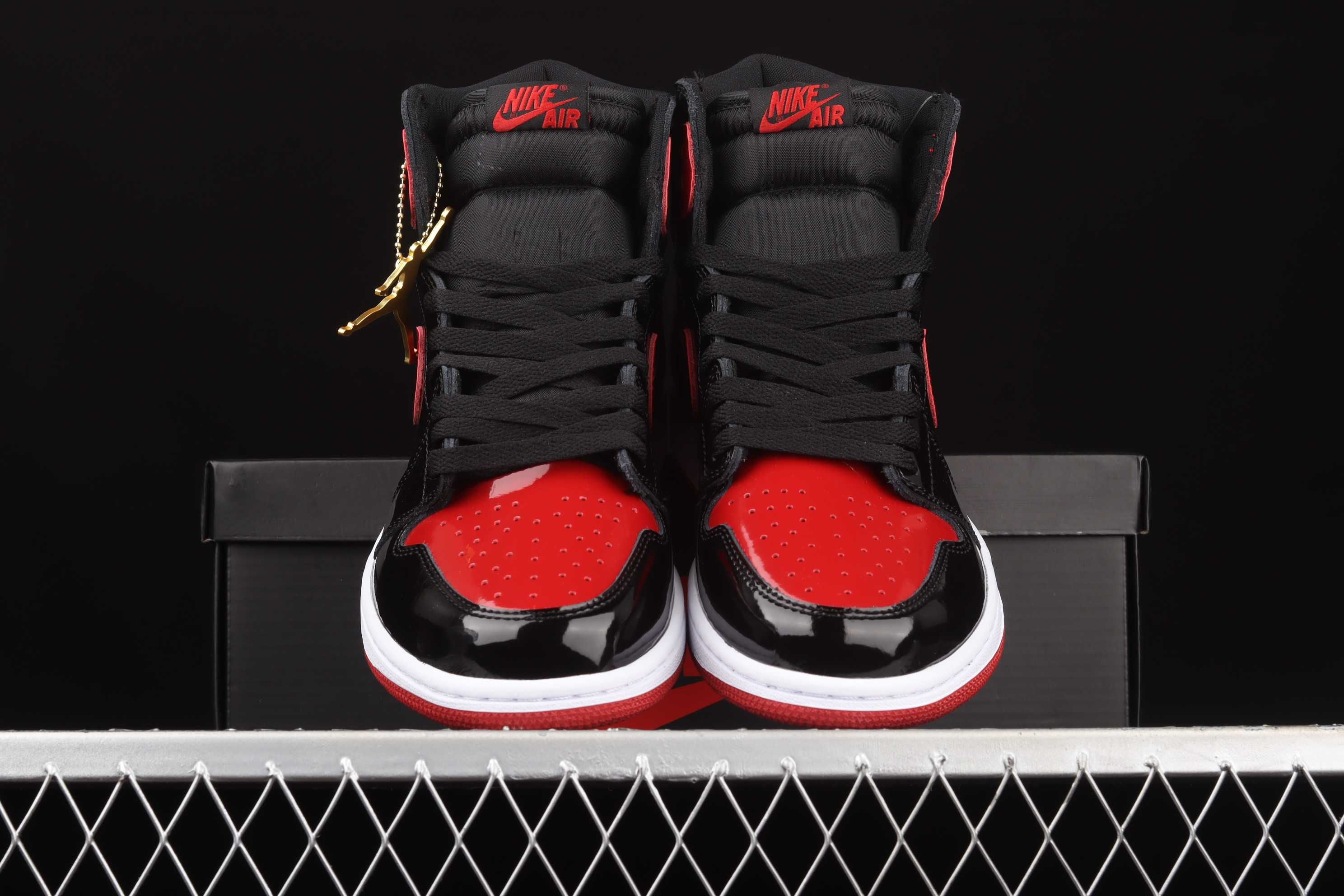 Nike Air Jordan 1 High OG x "Bred Patent"