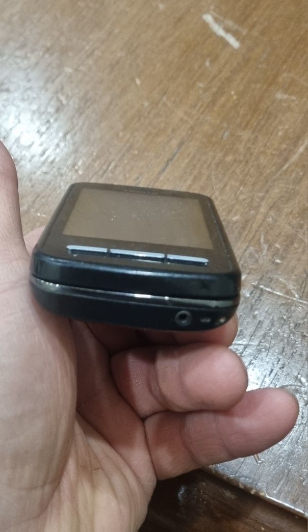 Телефон nokian c6