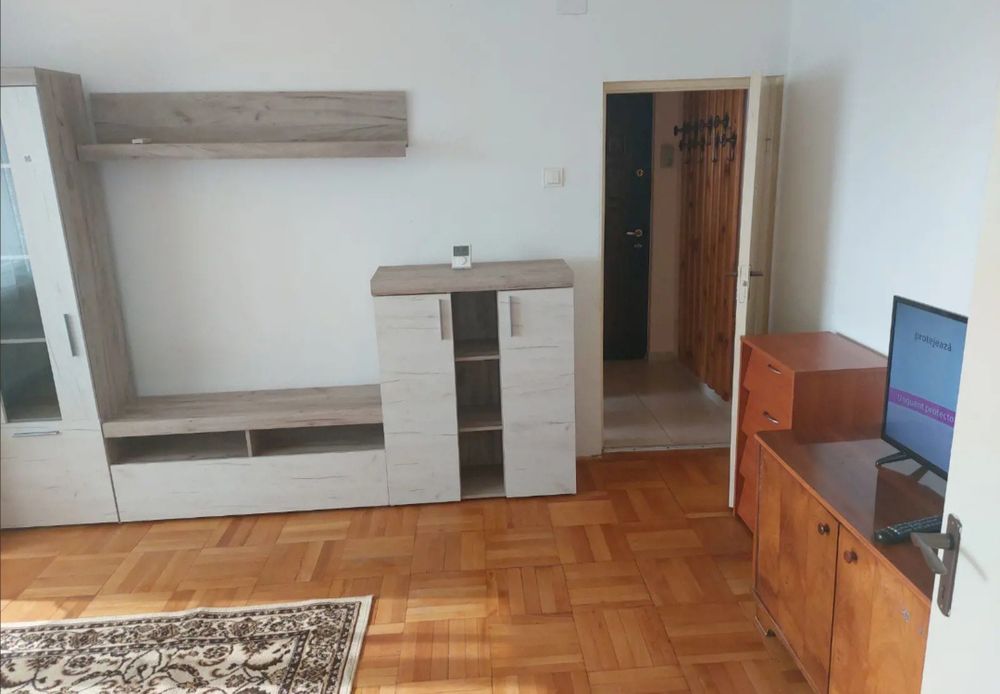 Apartament 2 camere de închiriat