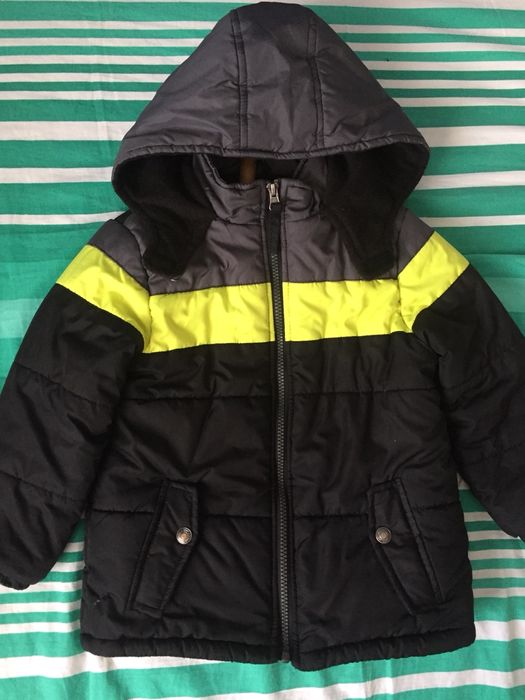 Продам детскую куртку
