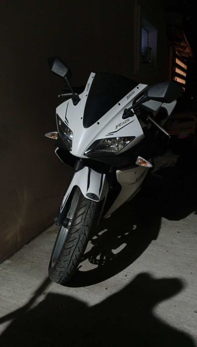 Vând urgent Yamaha yzf R 125