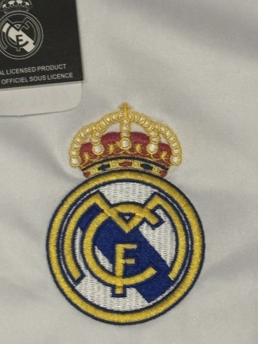 Real Madrid тениска Special Edition – размер M, чисто нова