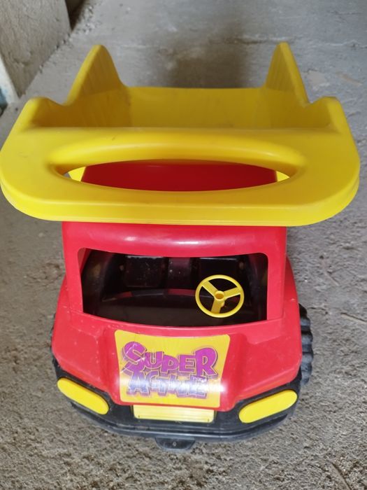 Детско камионче ***